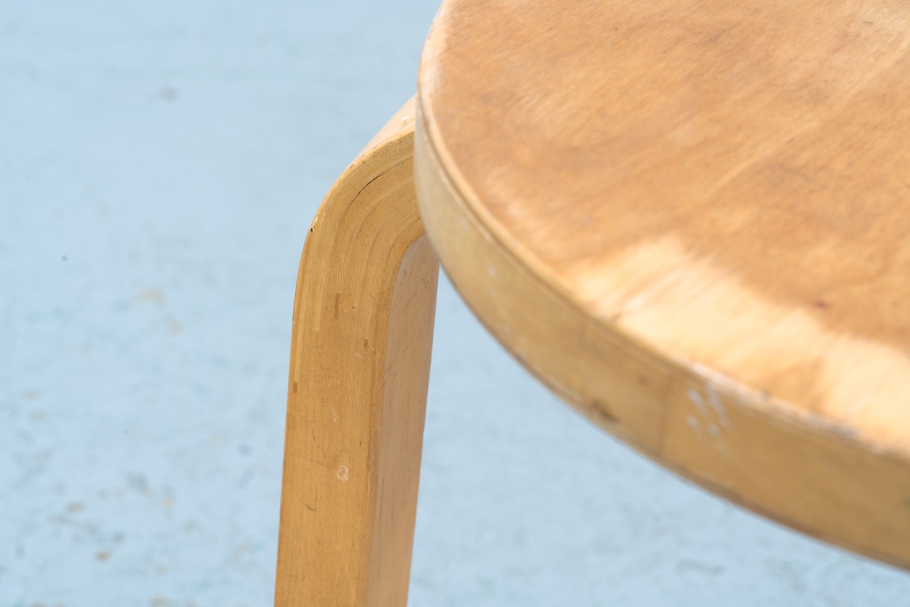 Alvar Aalto | Stool60 1960-70s