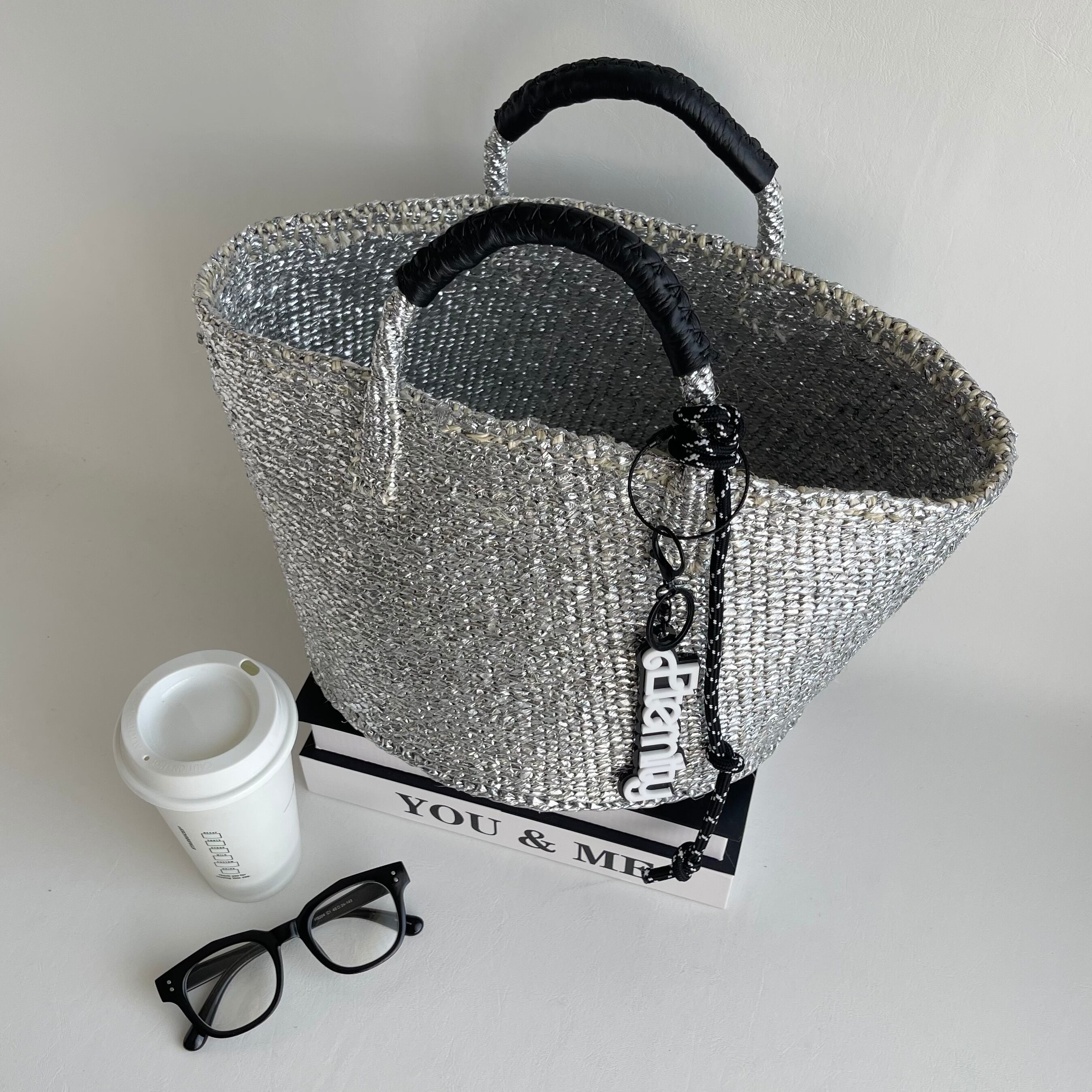 【公式購入】meong blue メオンブルー サイザルバッグ シルバー ML Kago-Bag / ML / Eternity charm / Silver / 巾着バッグ付き | meong blue