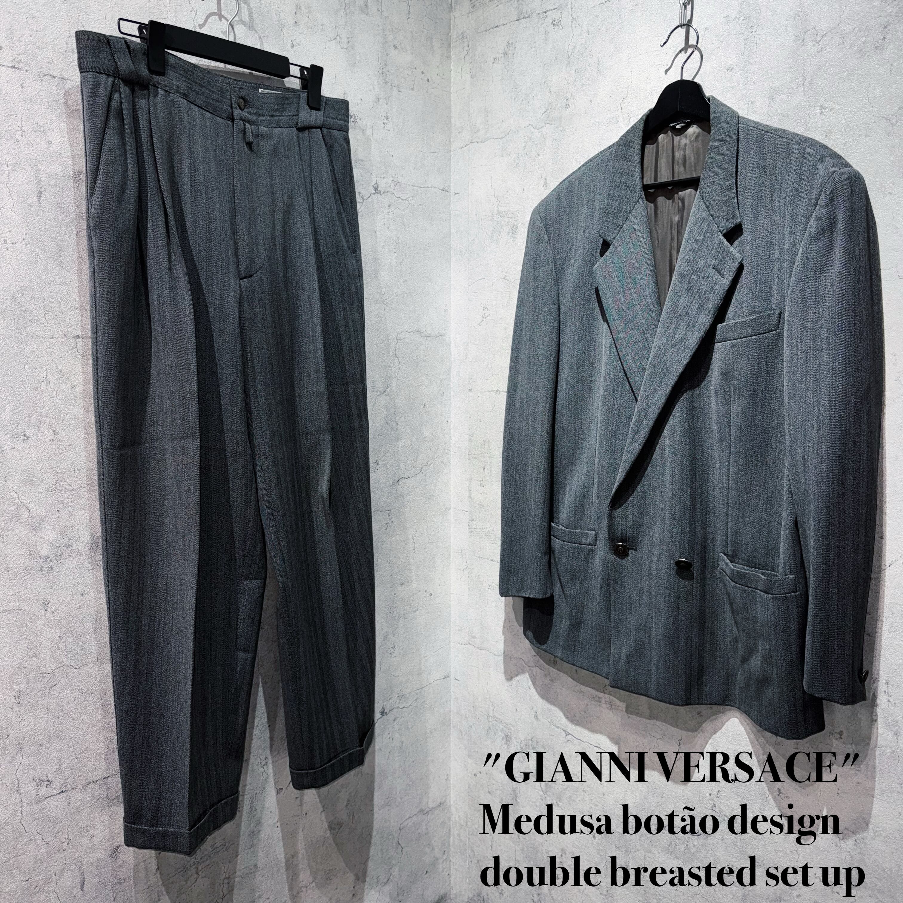 "GIANNI VERSACE"Medusa botão design double breasted set up