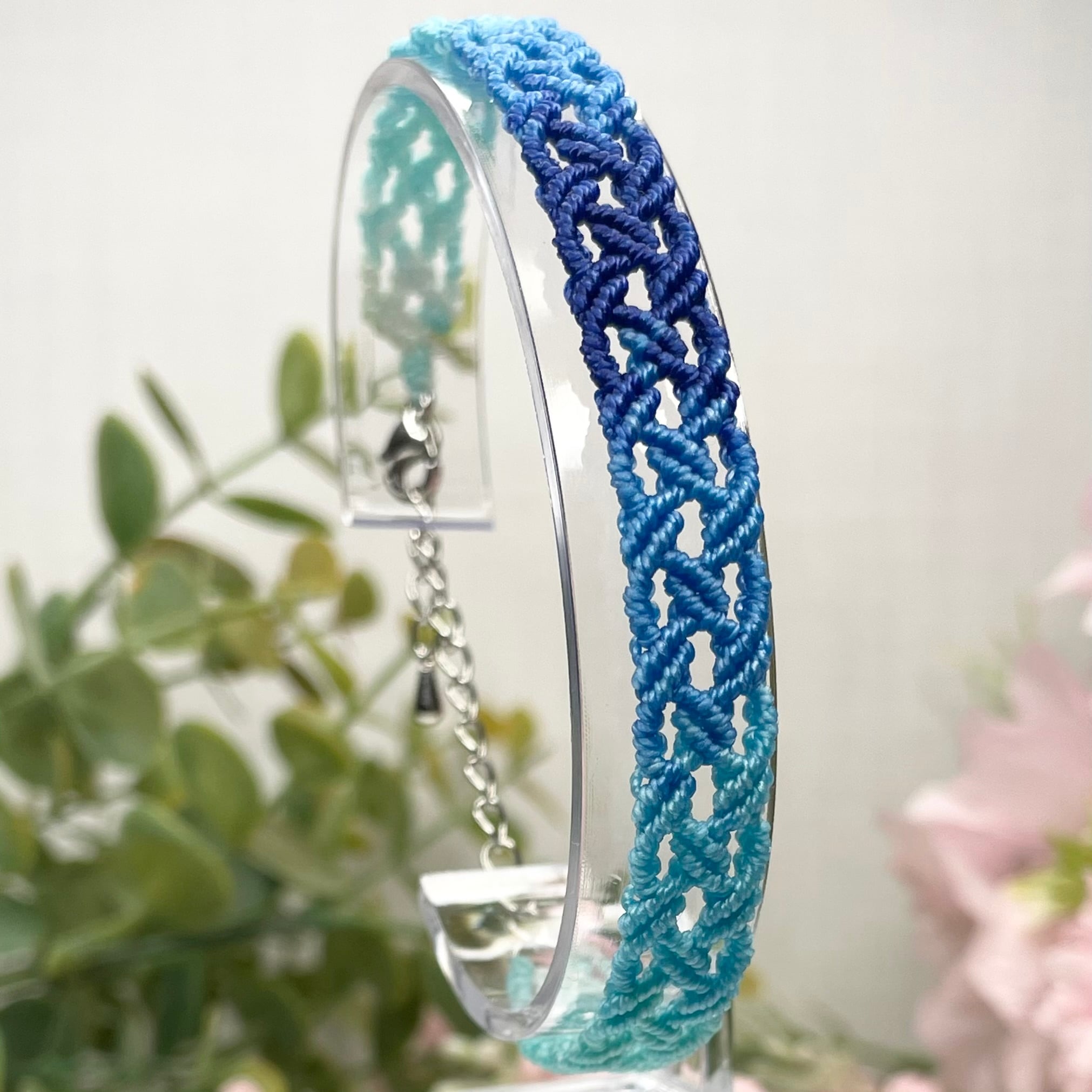 【美品】ブレスレット ビザンチン編み【価格交渉可】【一点限り】 ミサンガ 編み込み ブレスレット 紺 青 白 カラフル | saku1115