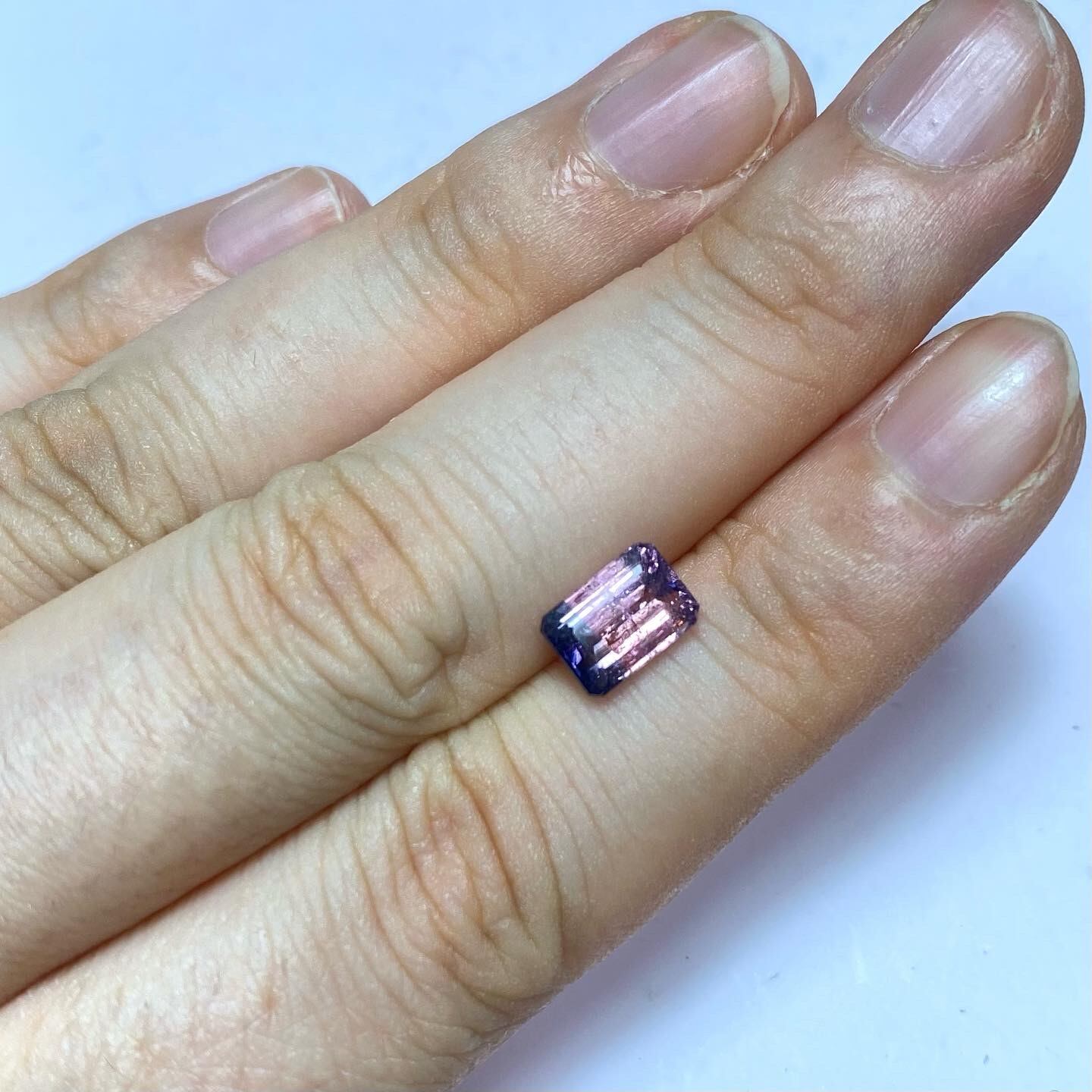 アートな夕焼けバイカラートルマリン