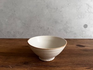 フユウ | おわん 乳白