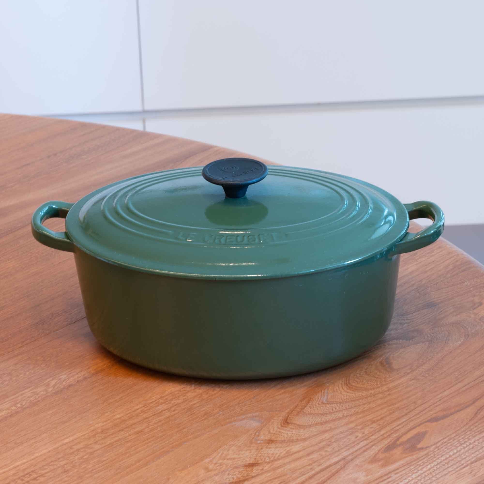 ビンテージ　ル・クルーゼ　LE CREUSET グリーン ココットオーバル　サイズ２７　 新品・未使用品ではありません！　