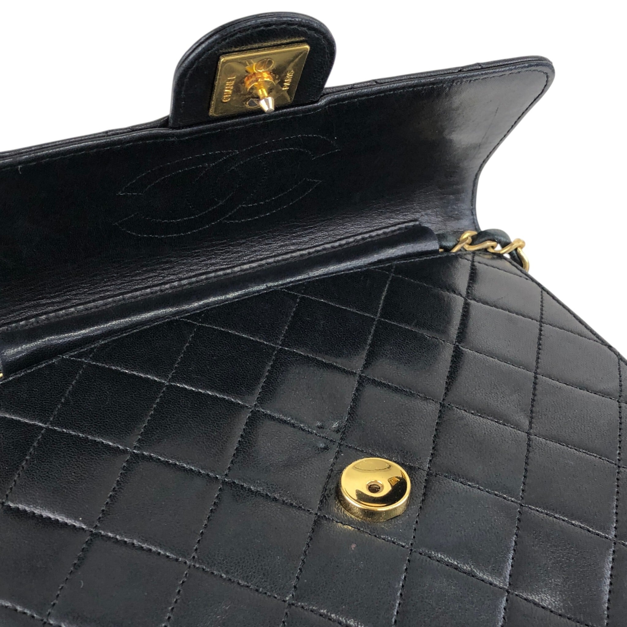 CHANEL シャネル マトラッセ ショルダーバッグ ブラック ココマーク