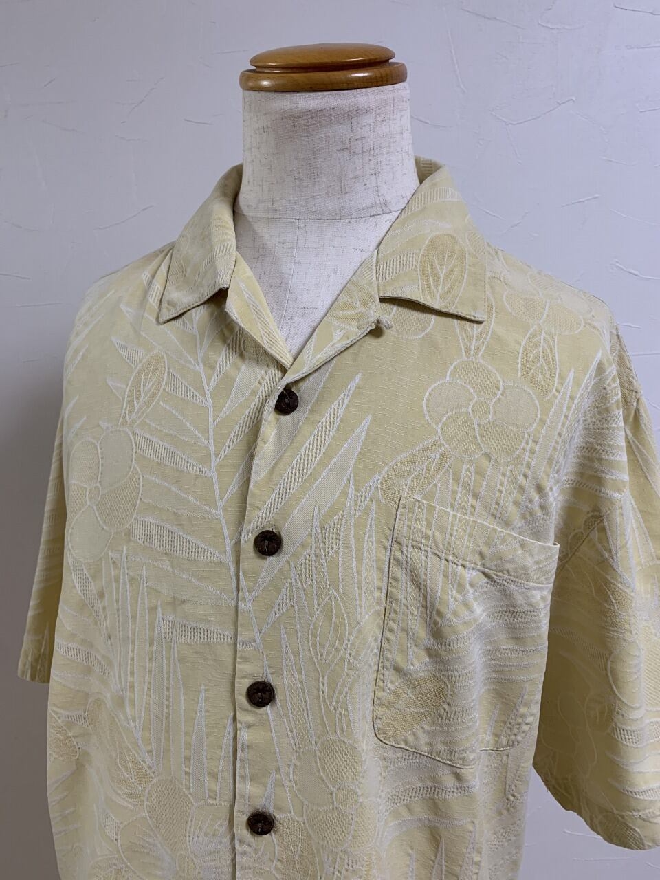 Silk Woven Pattern Open Collar Shirt