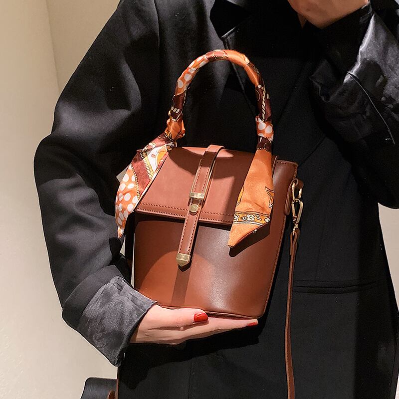 スタンダード レトロ メッセンジャーバッグ 手作りハンドバック20620026283