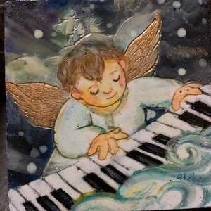 ピアノを弾く天使