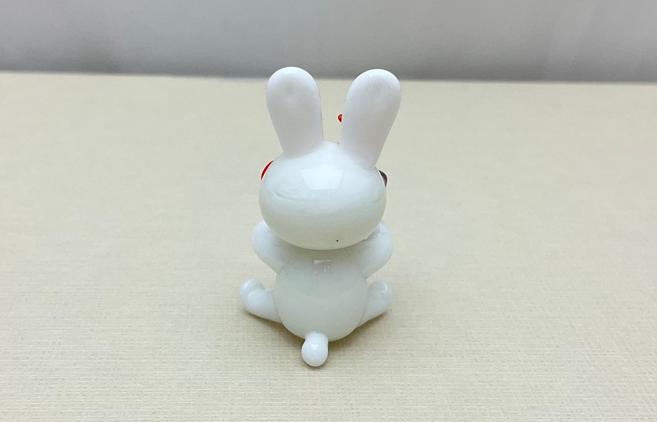 ガラス人形 うさぎ ずぼらびっと | うさぎセレクトショップ森音