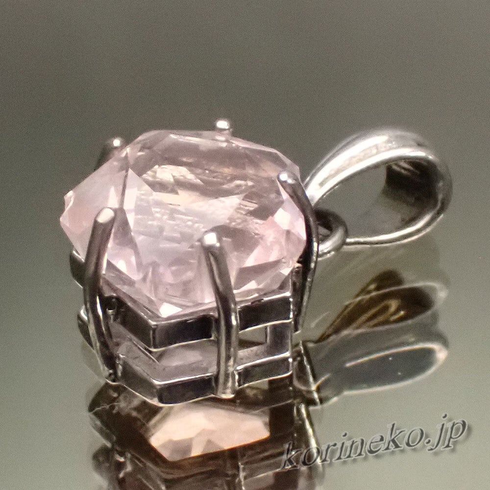 ローズクォーツ立ち猫ちゃん♡No.2416 ローズクォーツ立ち猫ちゃん♡No.2416