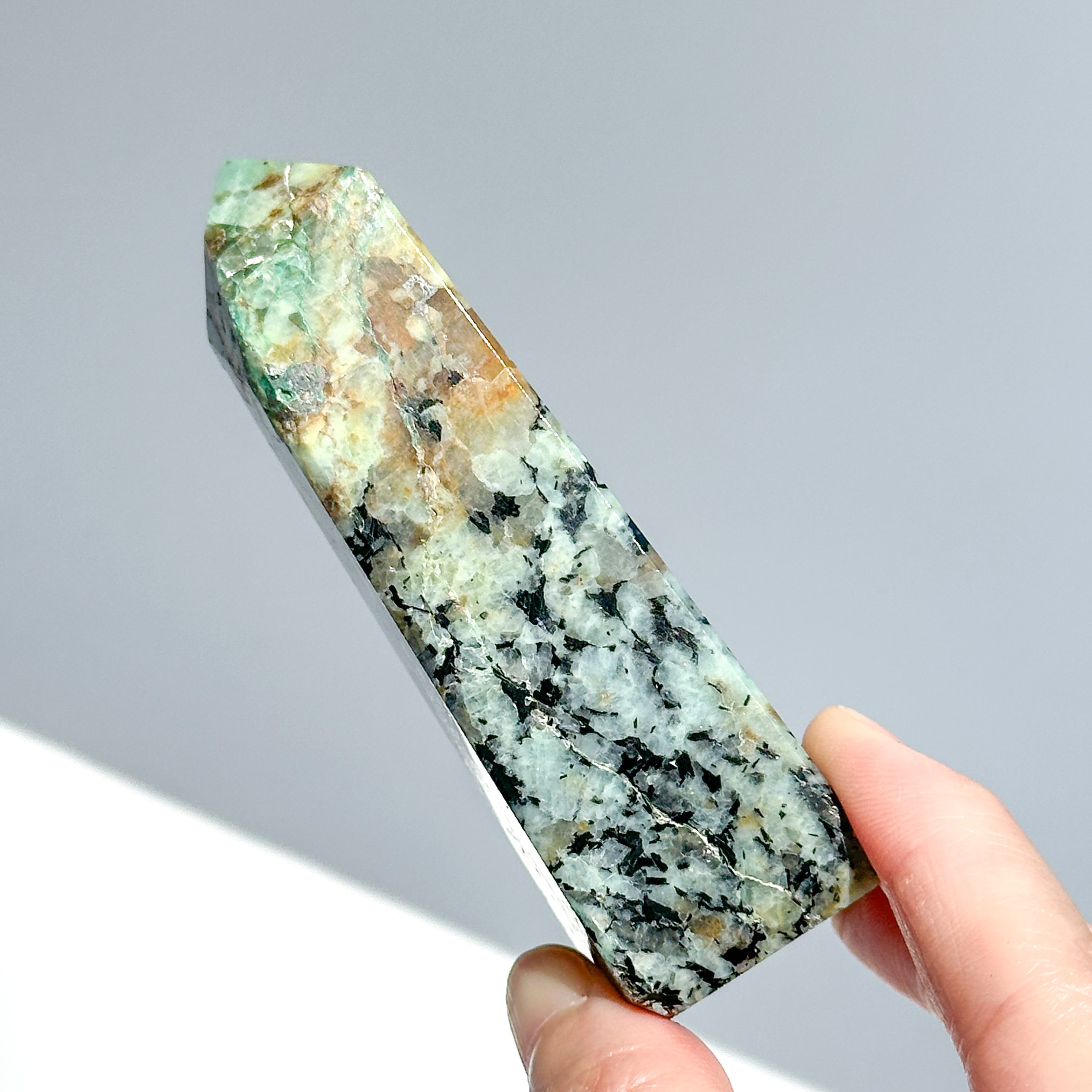 フェニックスストーン タワー型71◇ Phoenix Stone ◇天然石・鉱物
