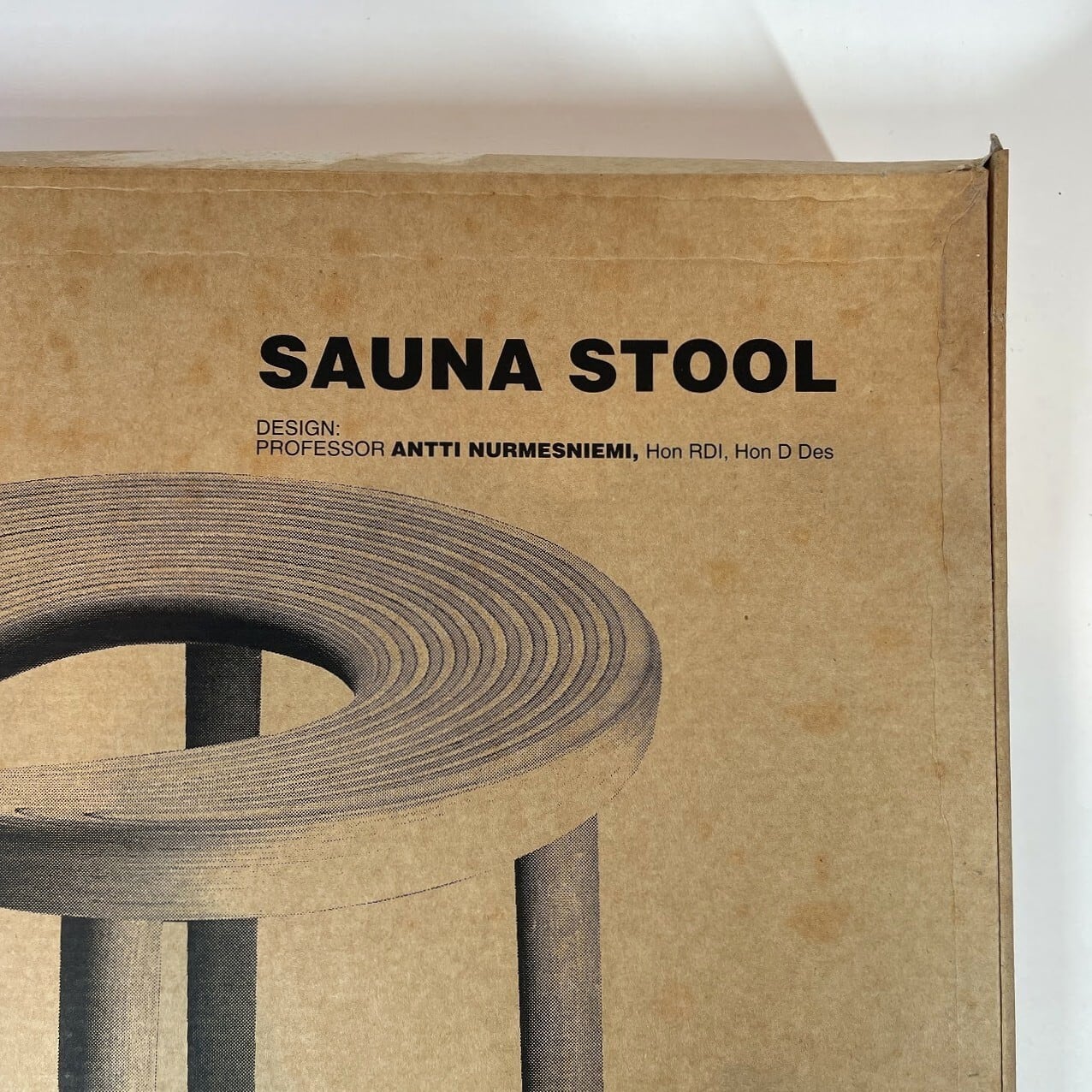 Sauna Stool by Antti Nurmesniemi | KOHSEKI