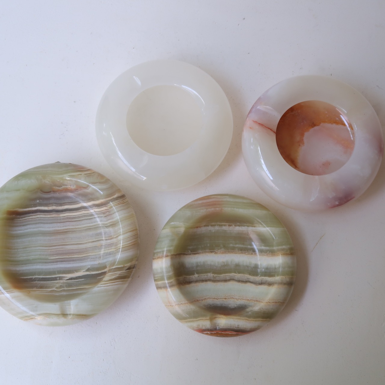 グリーンホワイトストライプのジュエリートレイa