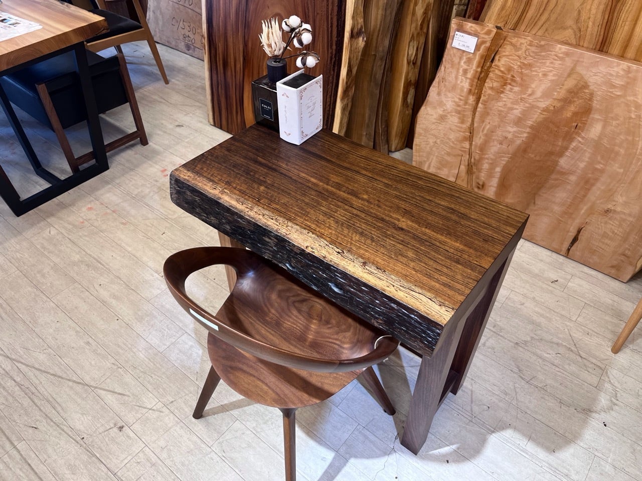 全面杢】オバンコール_770×440-410×80_浅草本店_テーブル天板/一枚板