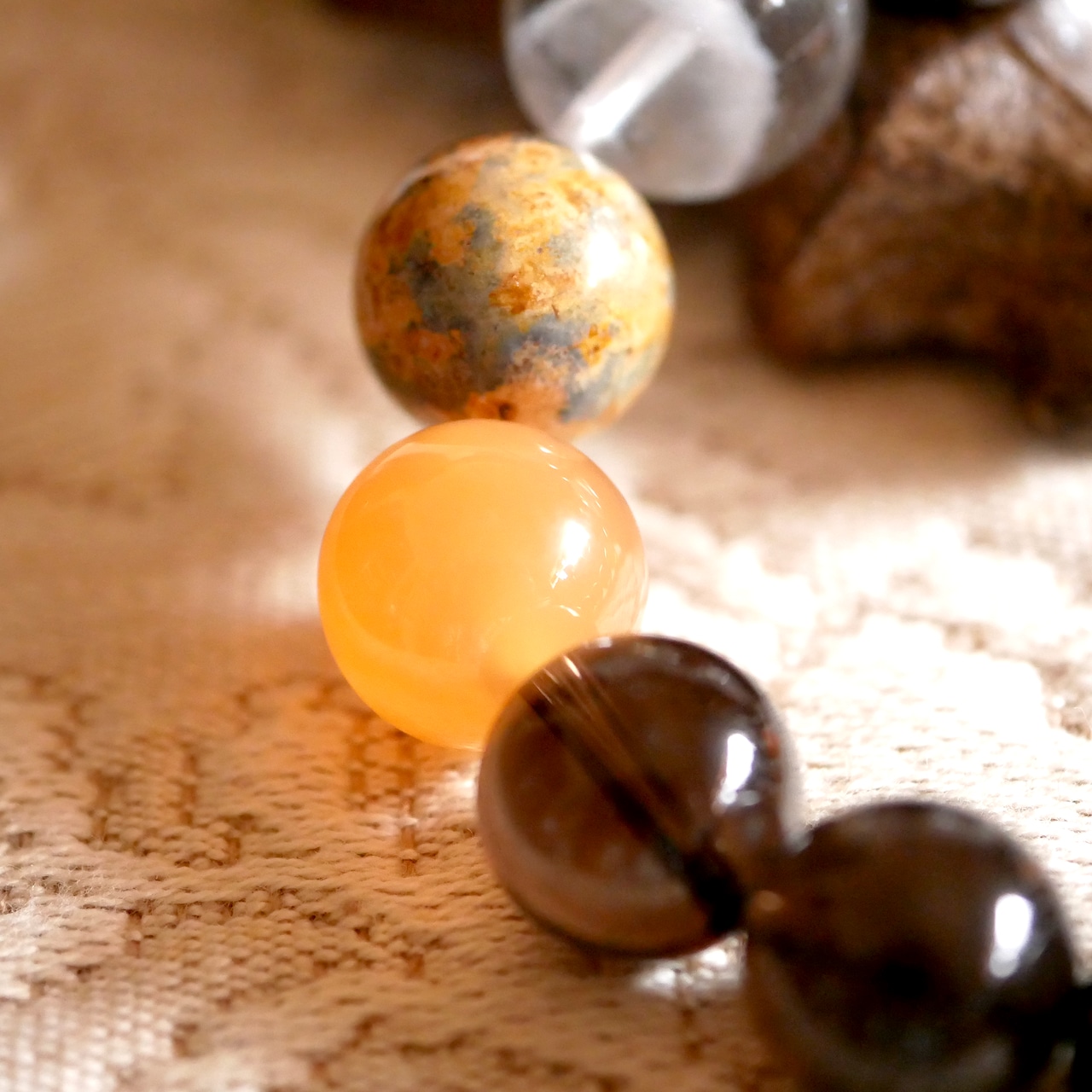 龍神様のサポートを受けながら大地と繋がる》水晶(龍玉 龍神様のサポートを受けながら大地と繋がる》水晶(龍玉