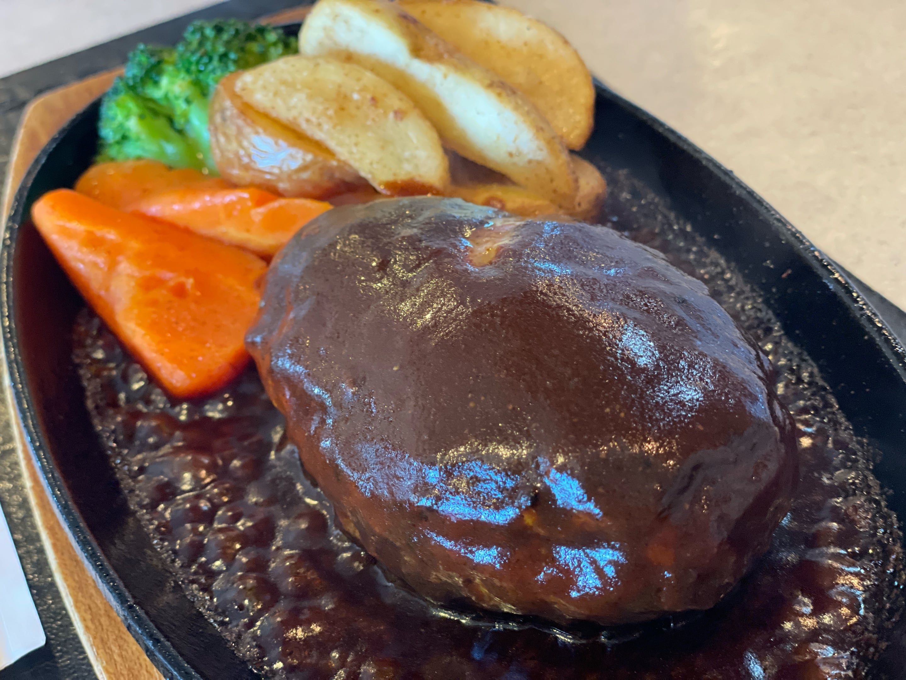 ハンバーグ1989商品 7プレミアム ハンバーグ｜セブン‐イレブン