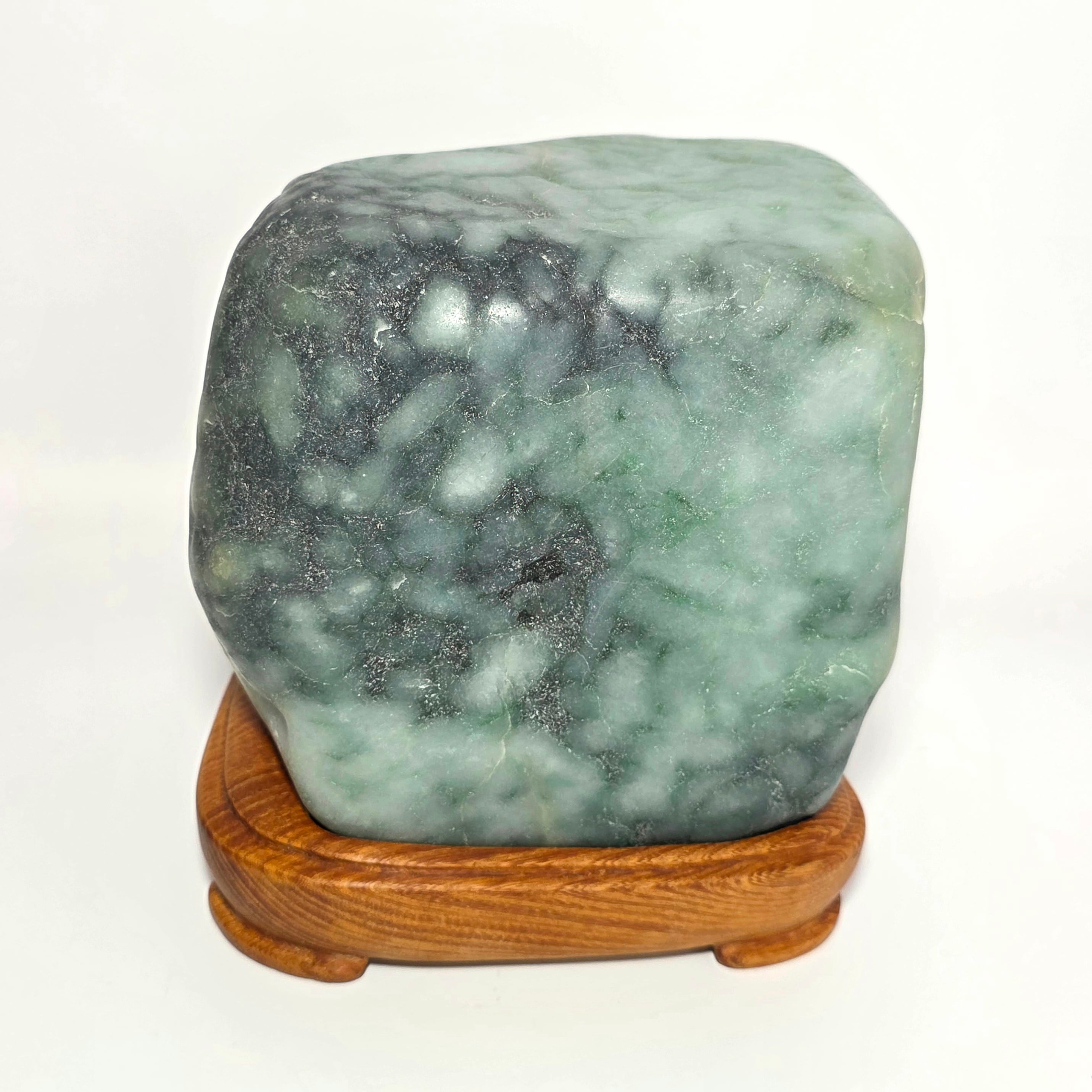 原石 | 糸魚川翡翠工芸家 赤羽可行の店BASE