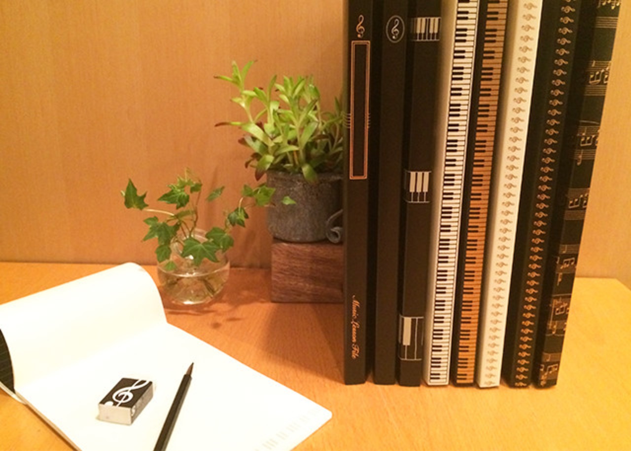 ミュージックレッスンファイル＜音楽シリーズ＞　ト音記号／アイボリーゴールド