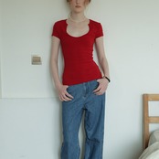 Découpe Curve Neck Tee F0661