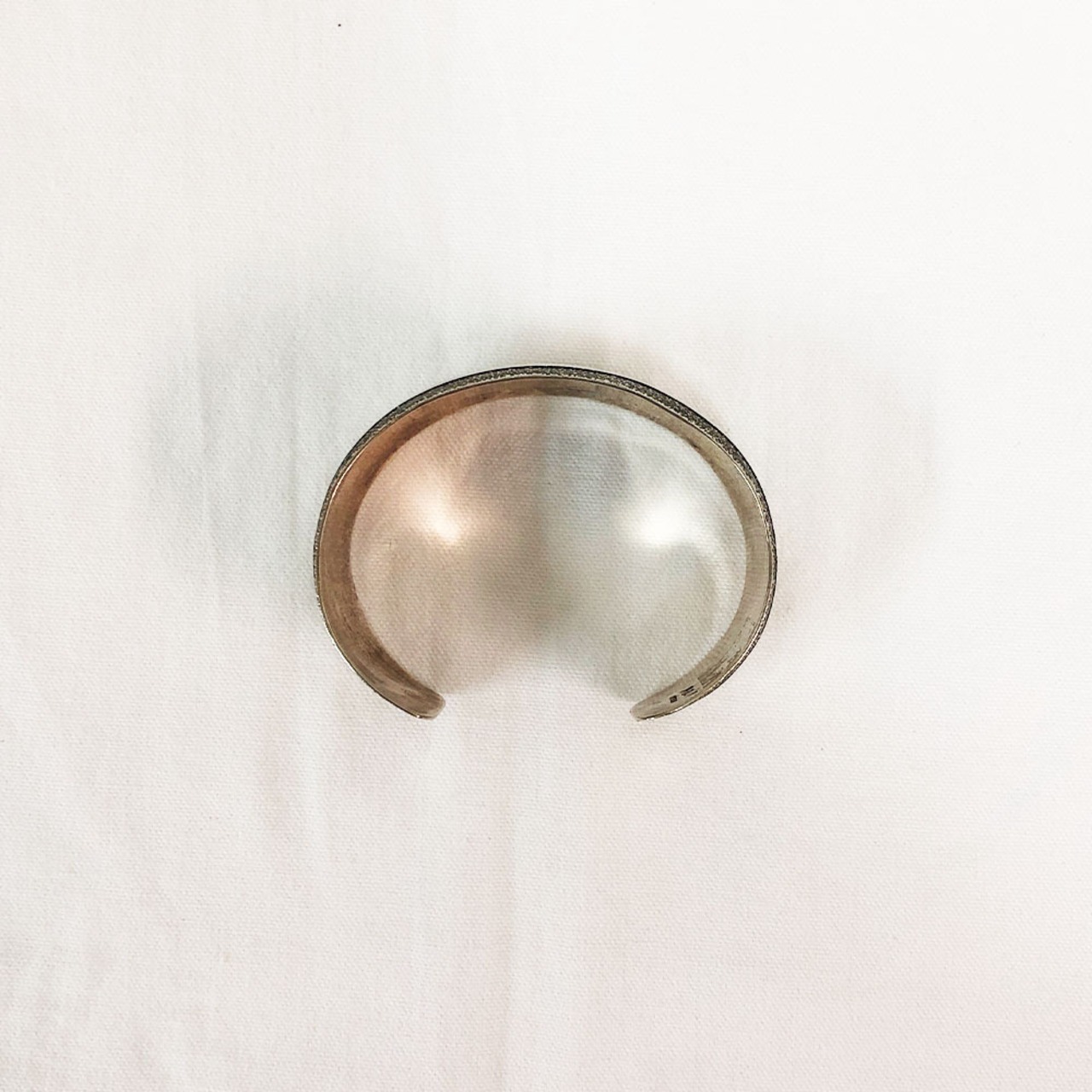 【INDIAN JEWELRY(インディアンジュエリー)】Navajo Tip Inlay Bnagle by RBJR ナバホ チップインレイ バングル RBJR作