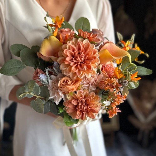 くすみオレンジクラッチブーケ☆