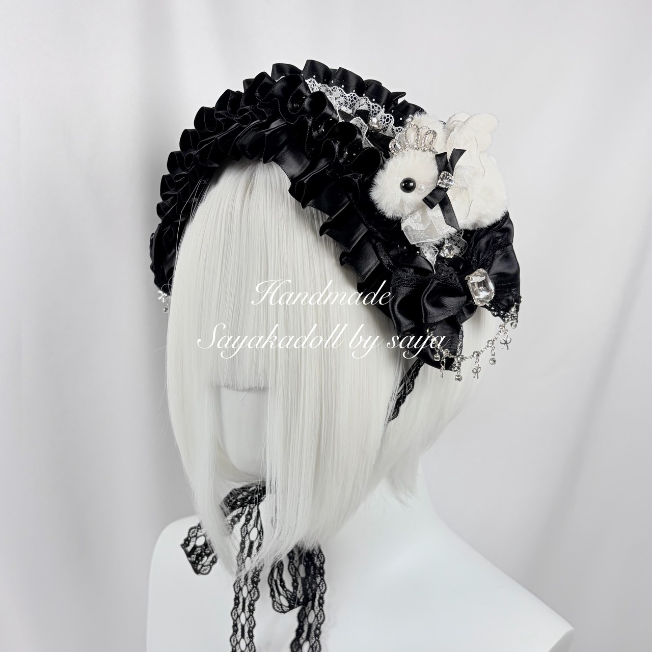 ♡【受注生産】No.5 きらめくティアラの天使のうさぎさん付き ドット柄フリル クリスタルドロップ 大人かわいい姫系リボンヘッドドレス black×white ♡