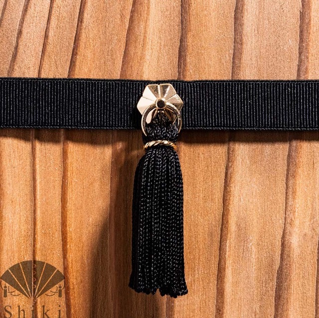 六葉和房チョーカー Rokuyo tassel choker