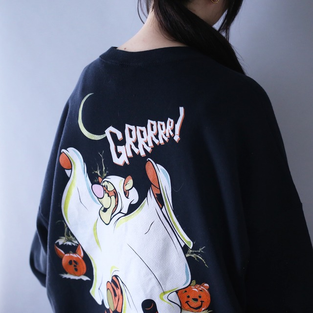 "Halloween" front and back good printed over silhouette sweatshirt