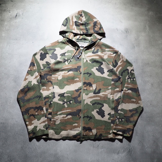 ” Columbia Titanium ” camouflage pattern thermal full zip Parker