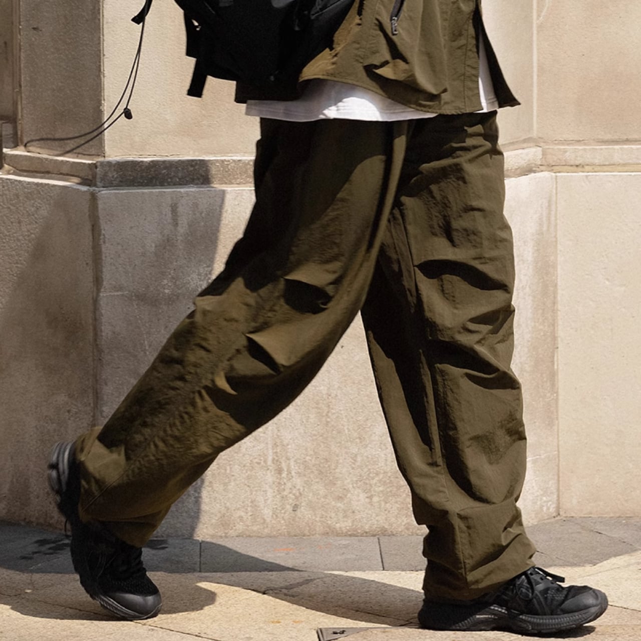 プリーツストレート カジュアルパンツ ウエストゴム A1022