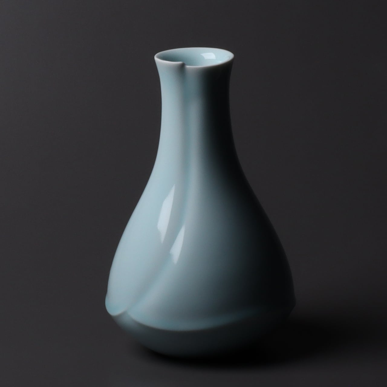 花入れ | 有田焼 白磁・青磁 佳秀窯 西山 正 公式オンラインストア