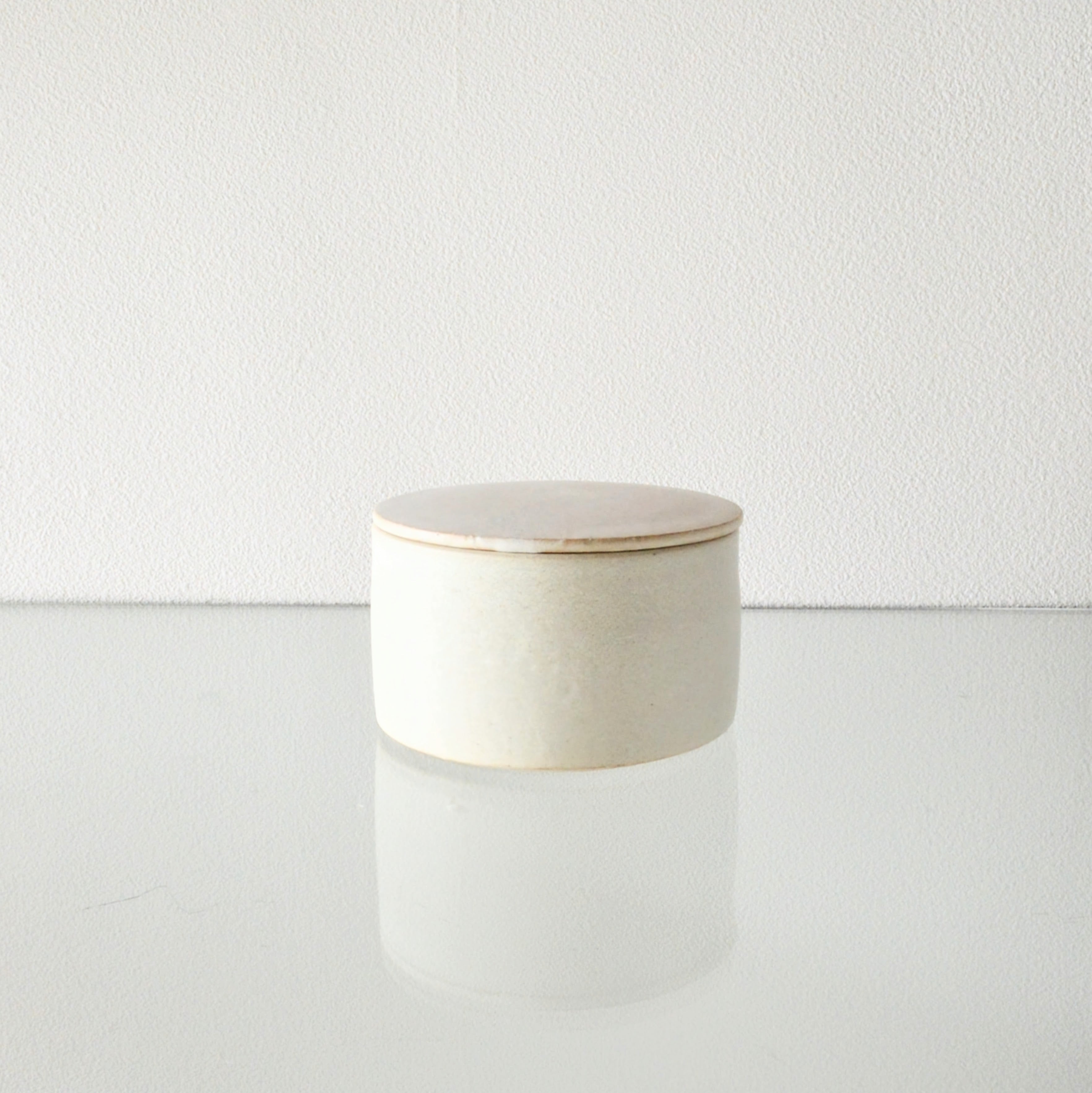 【LIMITED】小野俊 / 白珠釉 蓋物(筒)M
