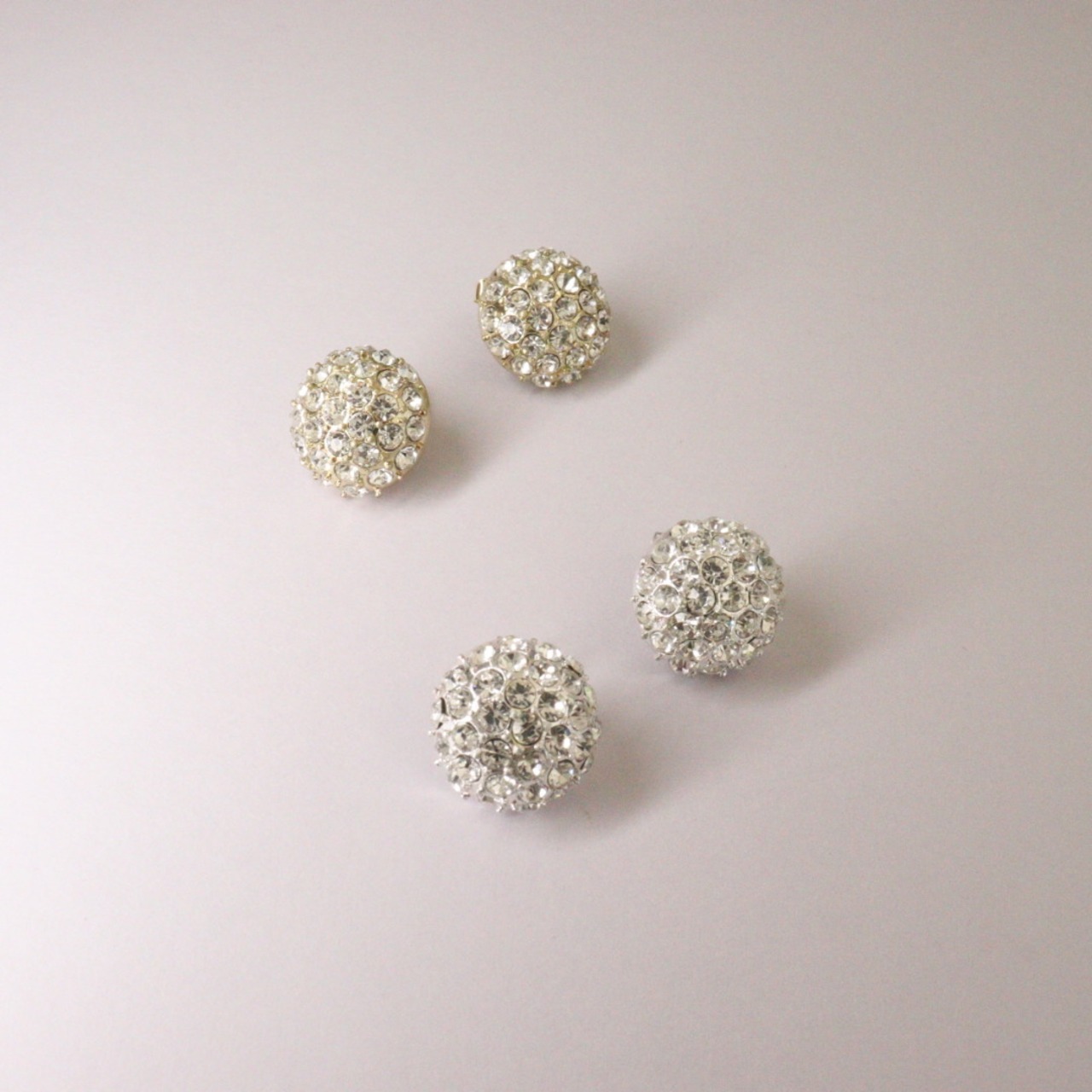 パヴェビジュー ピアス　チタンポスト使用　低アレルギー　bittersweet