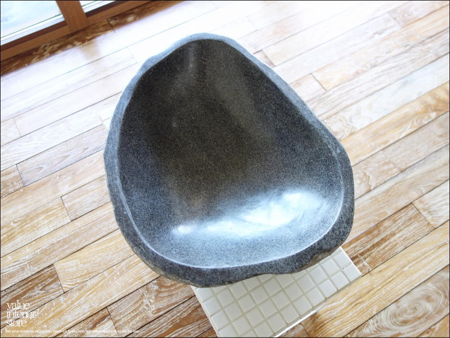 自然石 つくばい/C05 めだか鉢 睡蓮鉢 メダカ鉢 庭 金魚鉢 手水鉢 和風 ハス鉢 水盤 ガーデニング W52cm