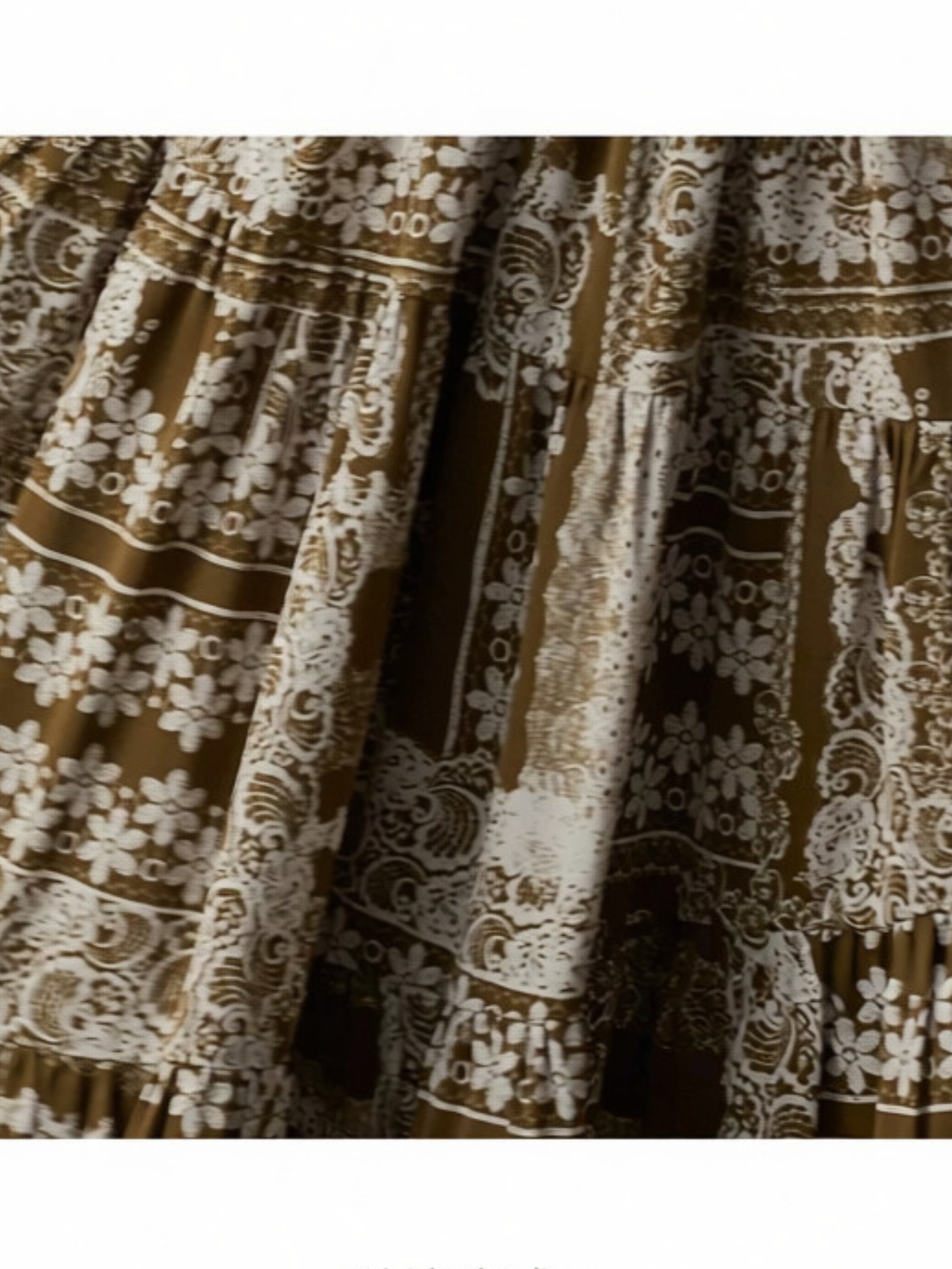 Patine Lace Pattern Tiered Skirt F0781