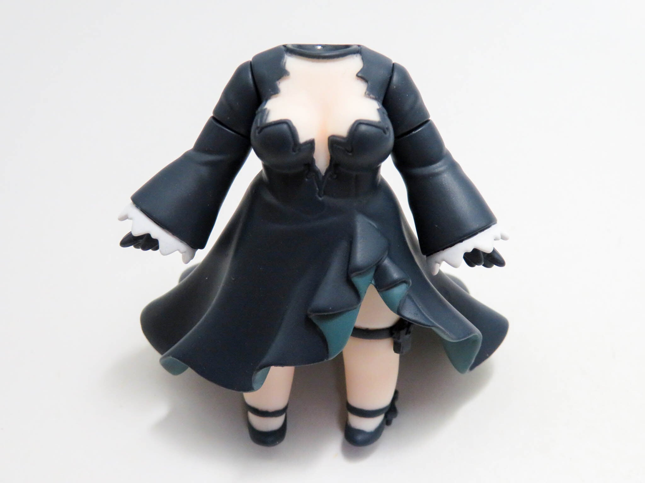 【2940】 シロコ*テラー 体パーツ 戦闘服 ねんどろいど