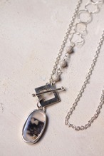 デントリックアゲートのロングネックレス　