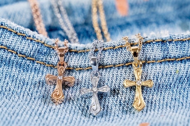 【Hawaiian cross necklace】