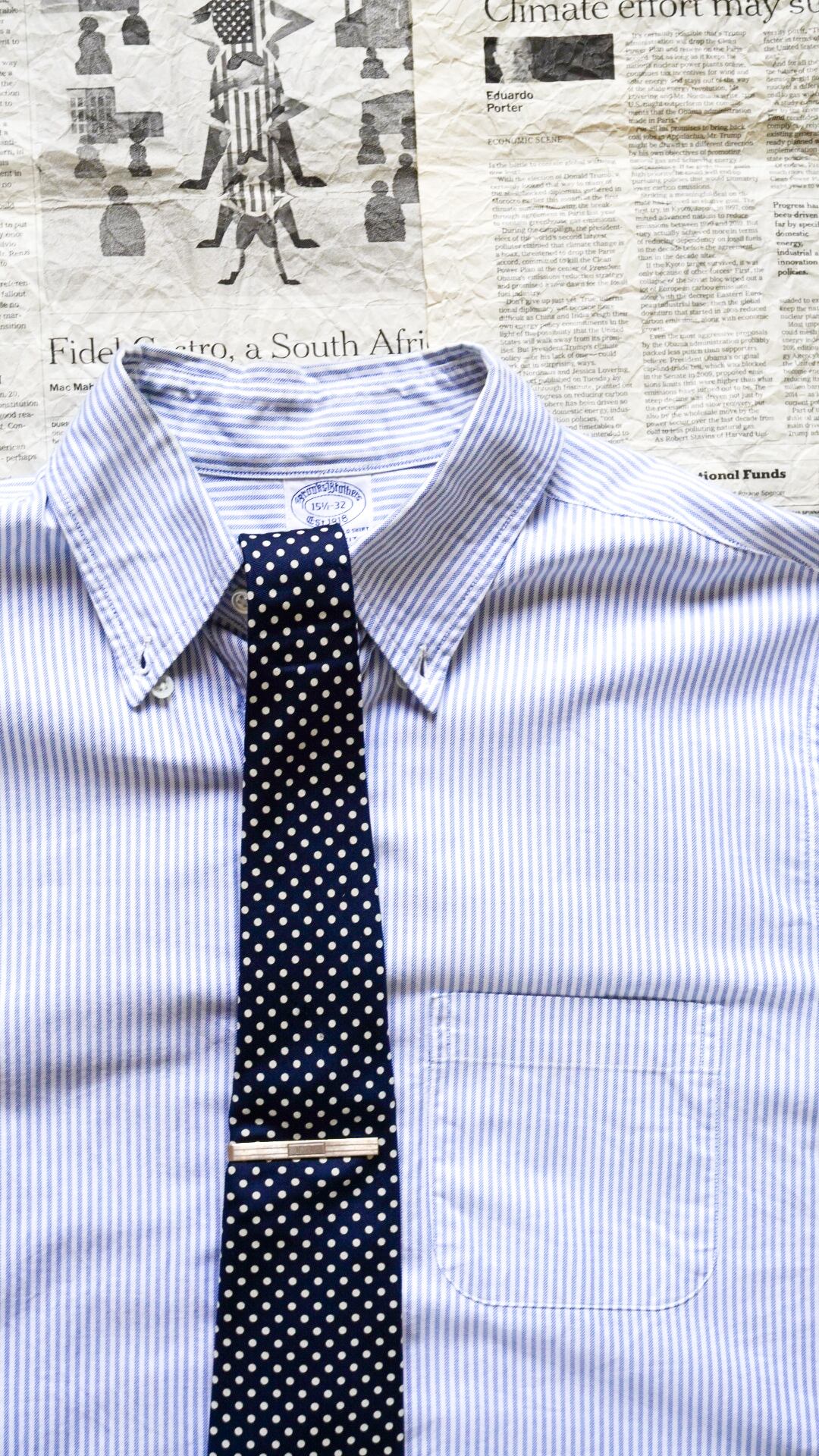 Vintage BROOKS BROTHERS ネイビー ドット　ネクタイ レア 1970s】BROOKS BROTHERS ブルックスブラザーズ ドット柄 ネクタイ《黒