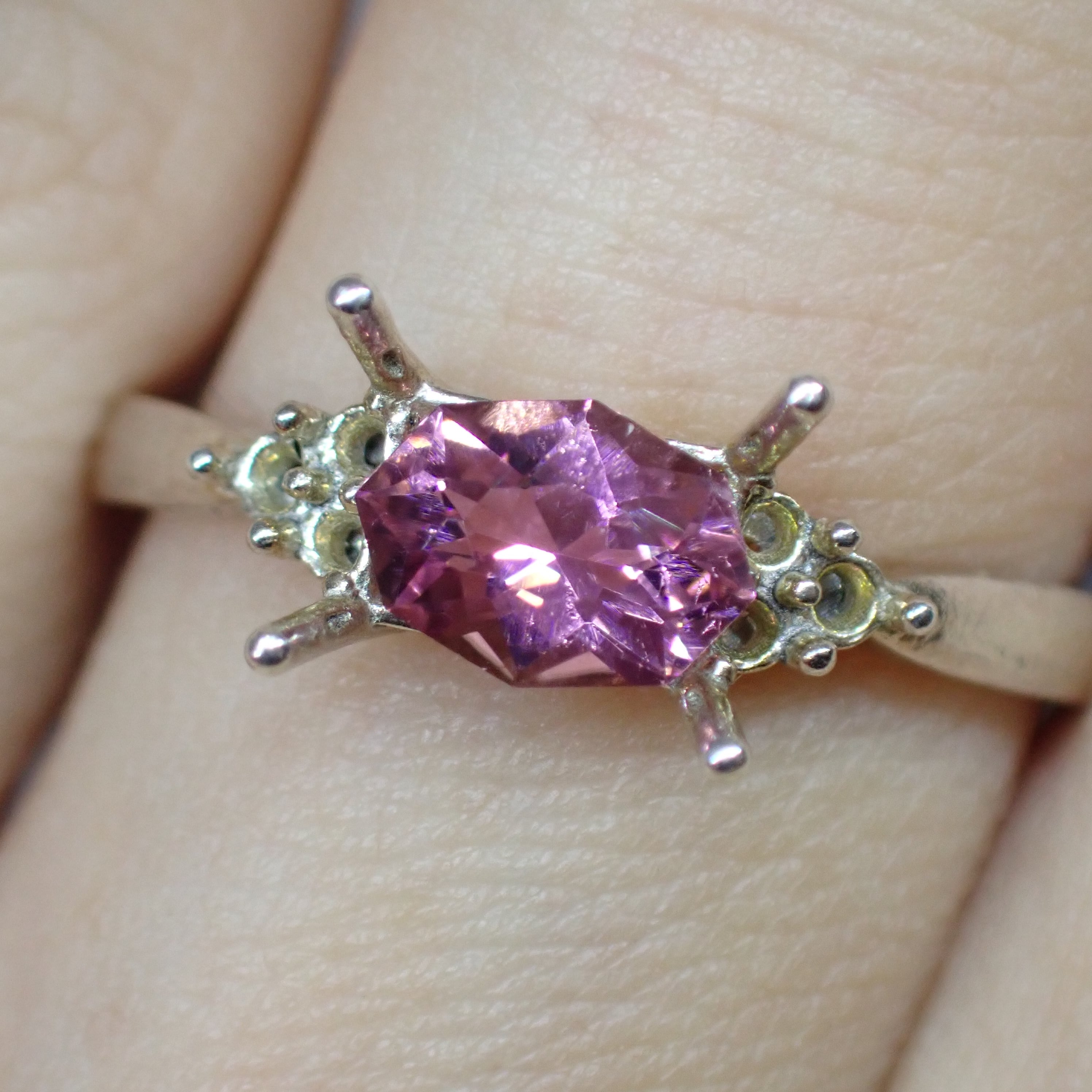 落ち着いたおしゃれな色☆キラキラのピンクトルマリン 0.457ct | 宝石