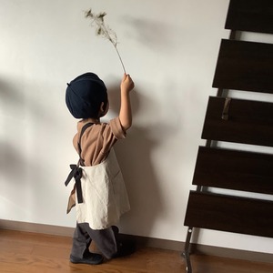 シワ加工シンプルエプロンワンピース