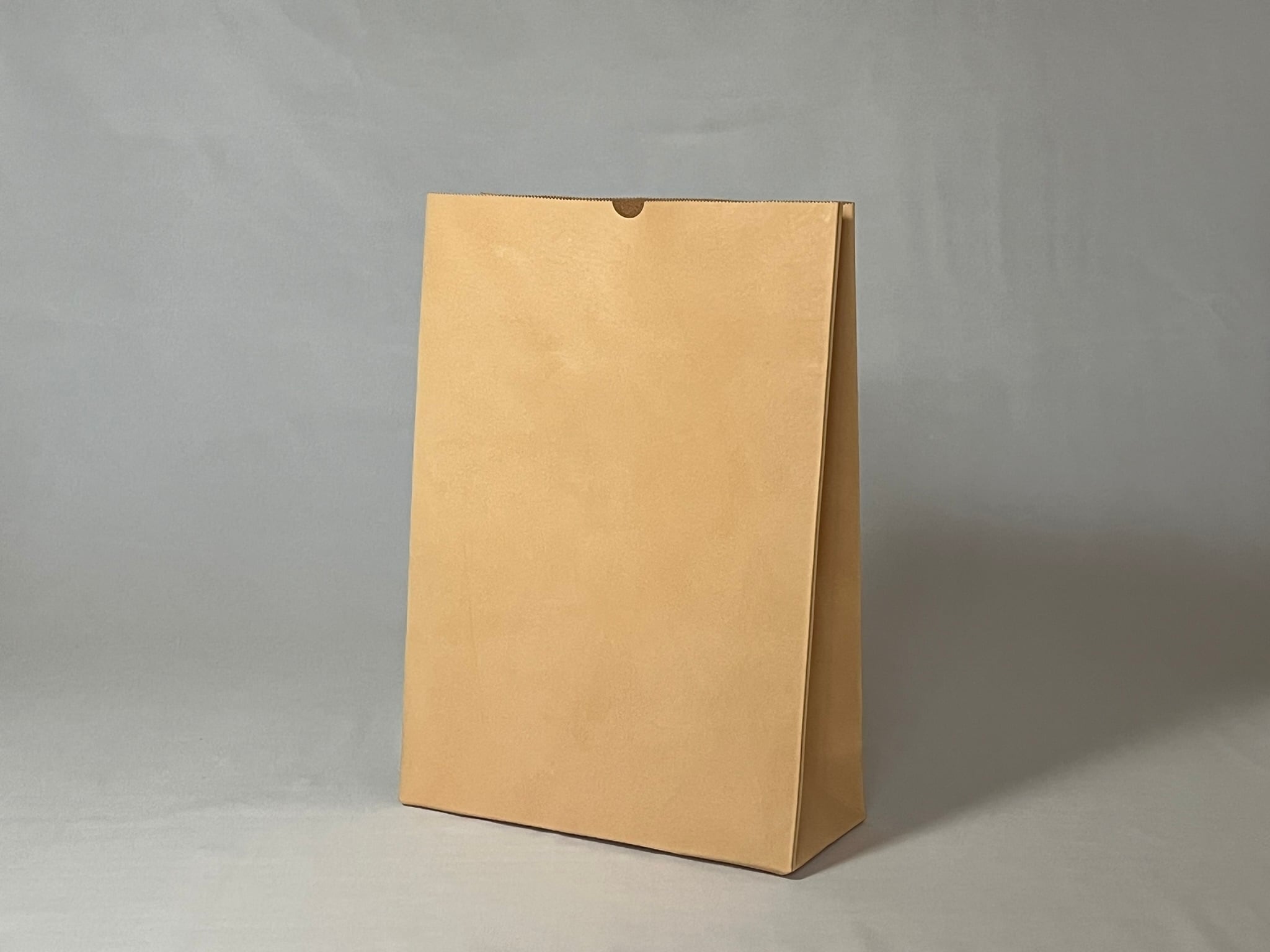 紙袋のようなただの袋 | 革り小物 Aster*isk