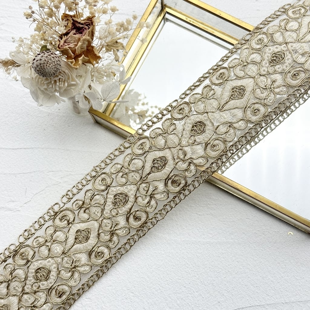 ロイヤルⅭ [アイボリー］インド刺繍リボン 1892 | インド刺繍リボン