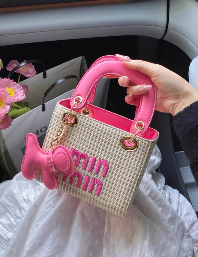 ミニトートバッグ ピンクチャーム付き