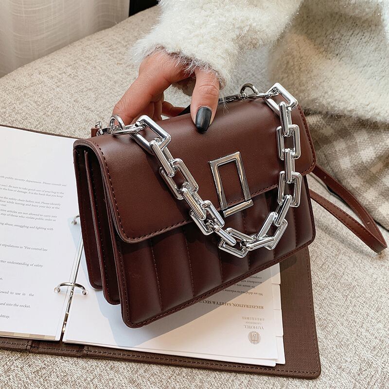 スタンダードオータムウィンターレッドスタイル レトロ 秋物 冬物 スクウェア メッセンジャーバッグ 手作りハンドバック3561821252