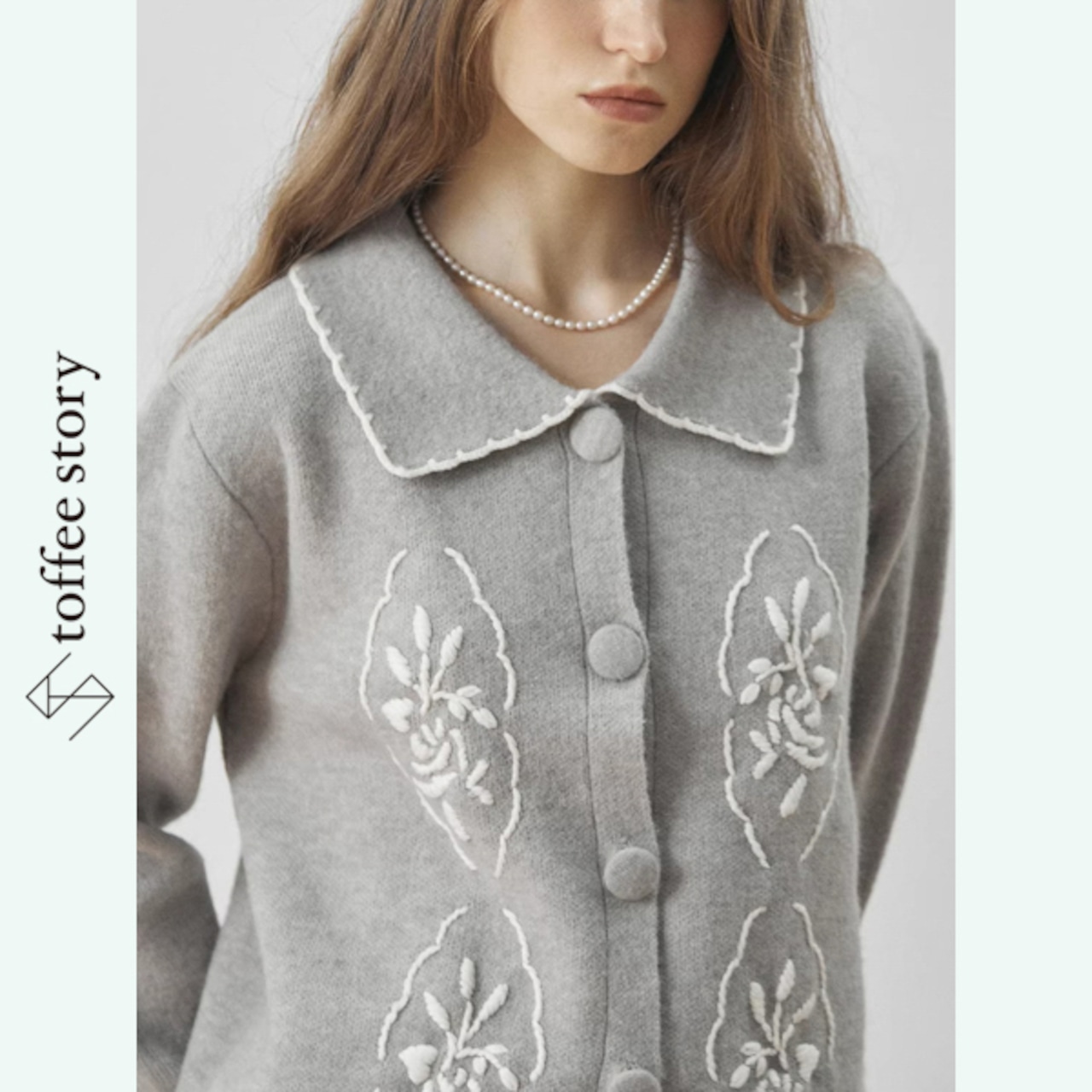 冬庭にそよぐ白影：刺繍ドールカーディガン《XU0261》