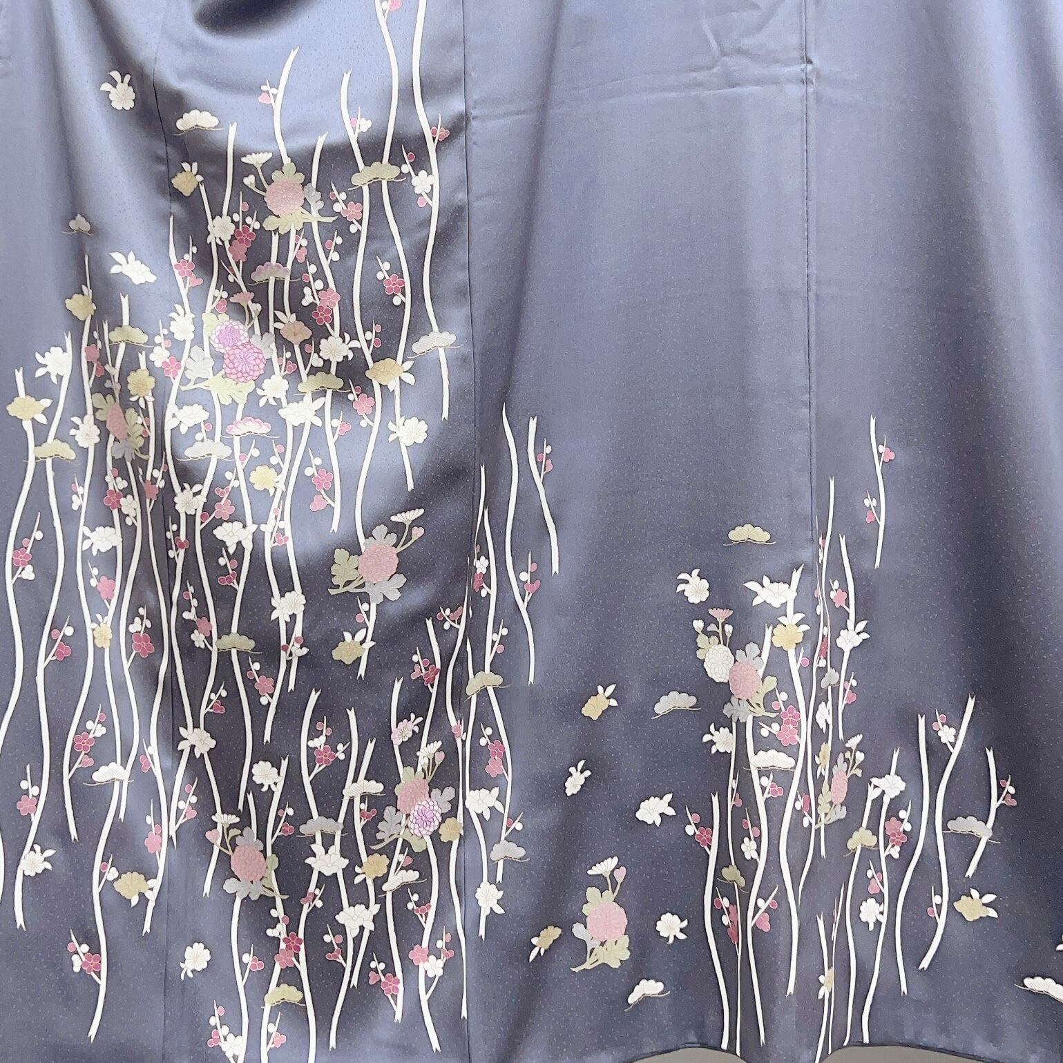 刺繍　金彩　梅松菊の訪問着　着物