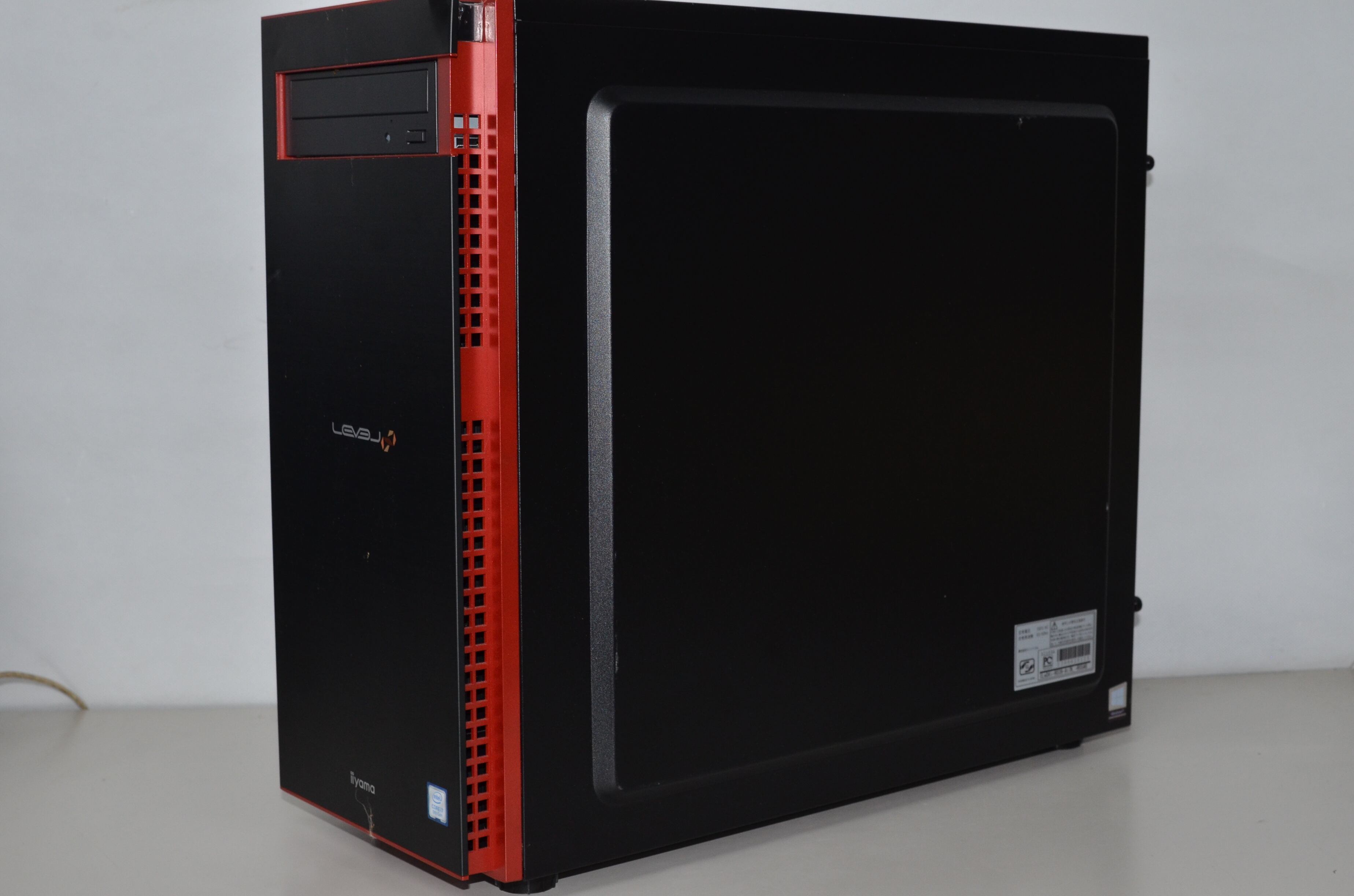 中古良品 デスクトップゲーミングパソコン Windows11 core i7-9700K