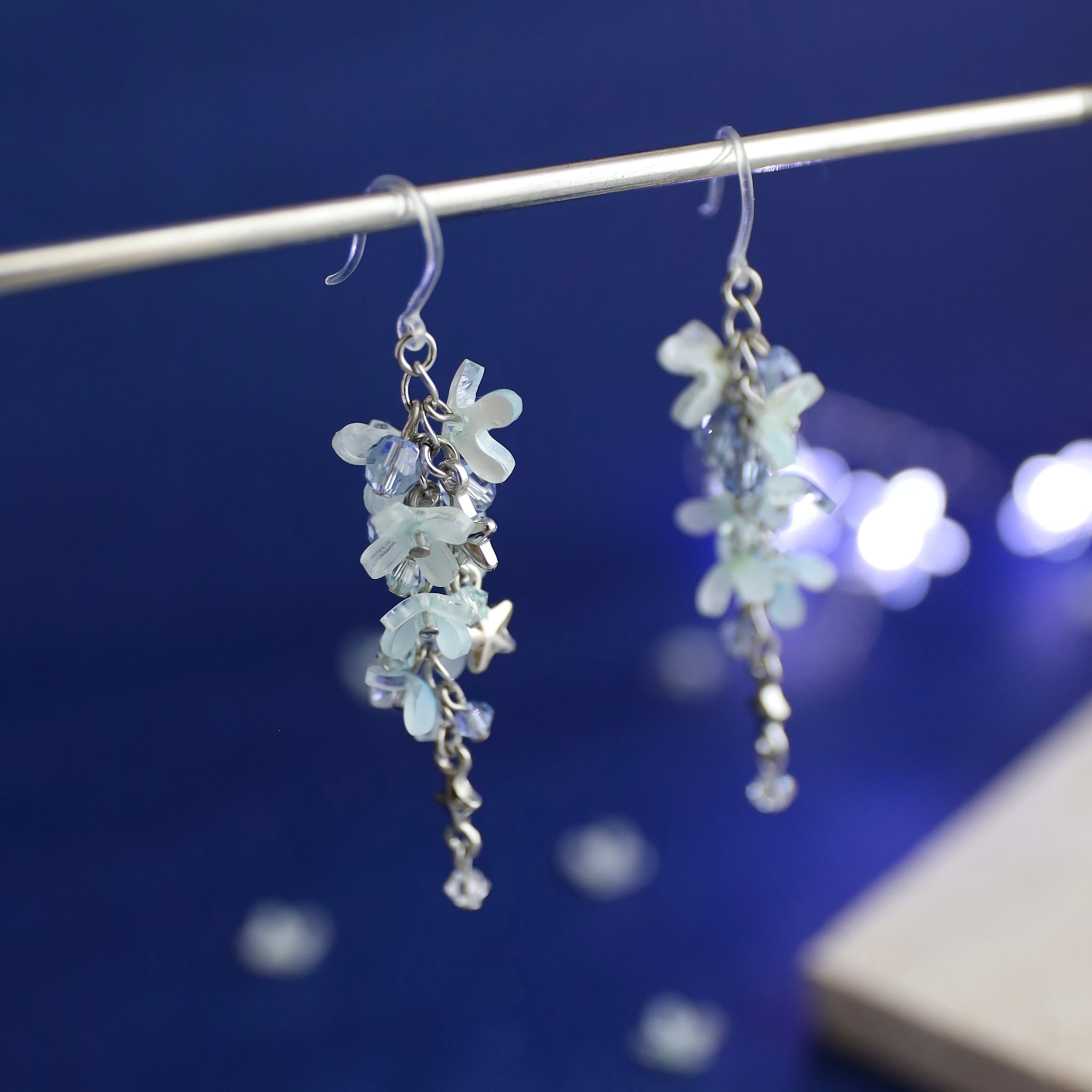 星屑と銀木犀（ギンモクセイ）のピアス/イヤリング