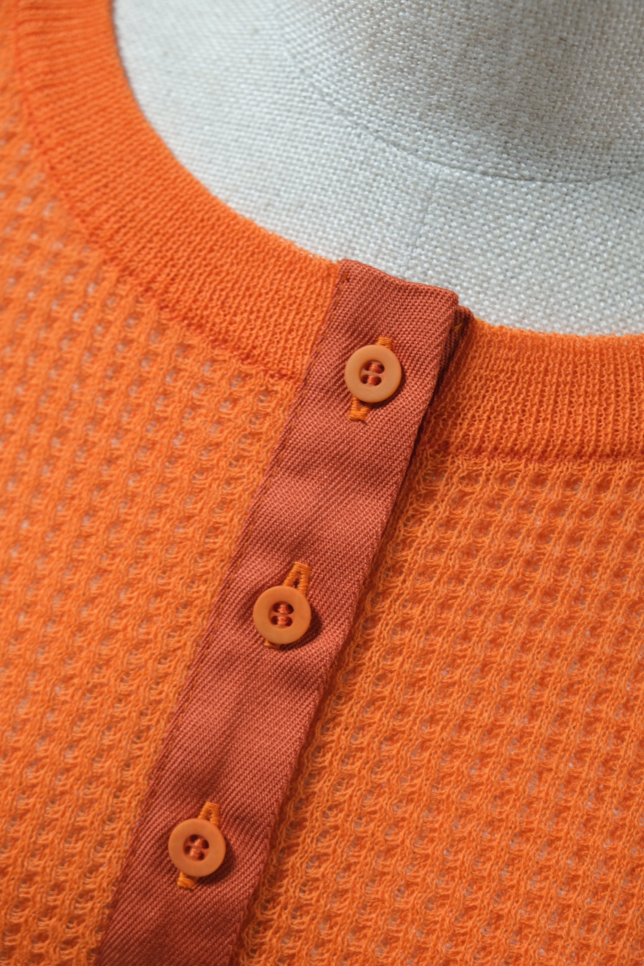 kota gushiken】Anti-Thermal Sheer Knit -Orange- | loop