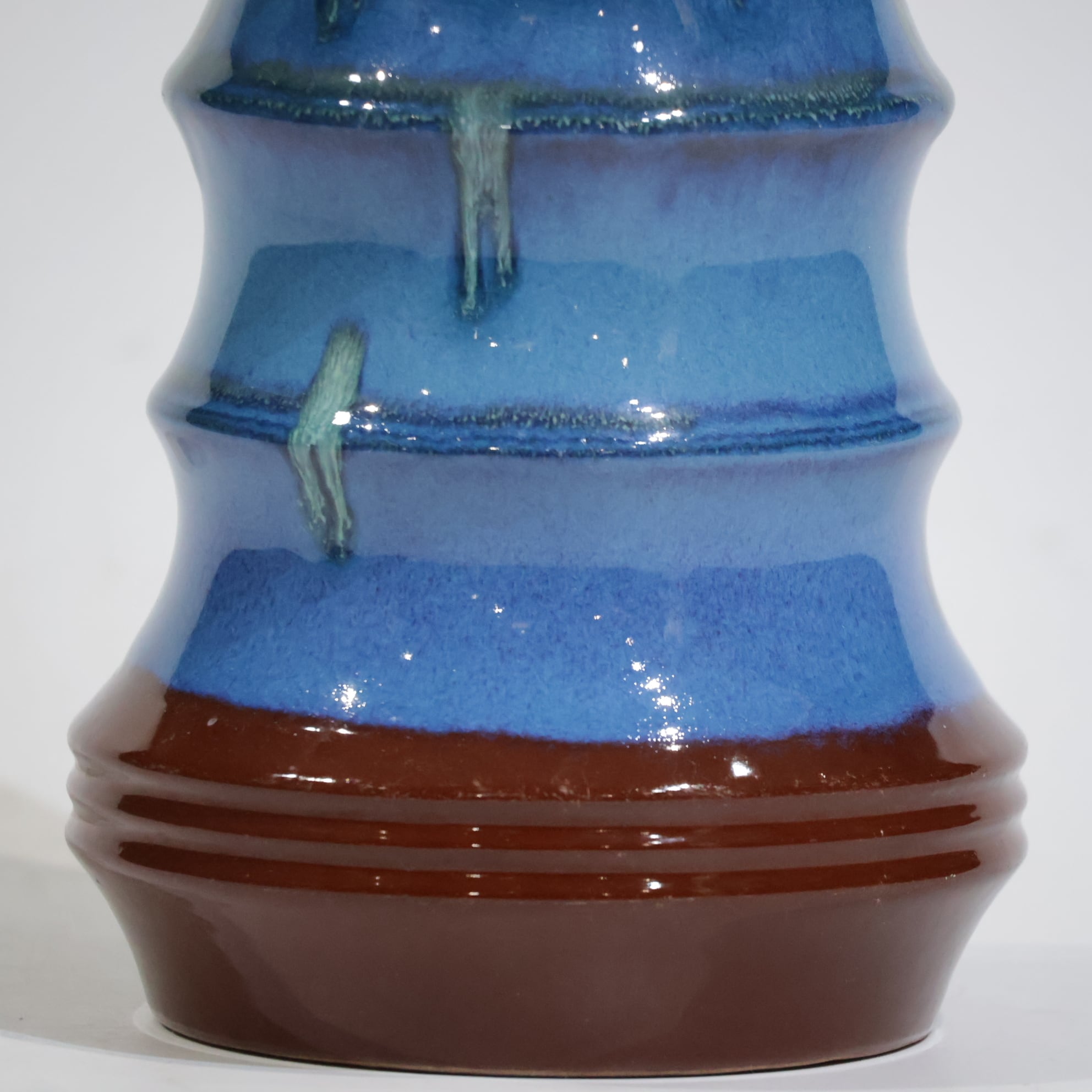 Strehla-- 21.1cm | Fat Lava & German Art Pottery